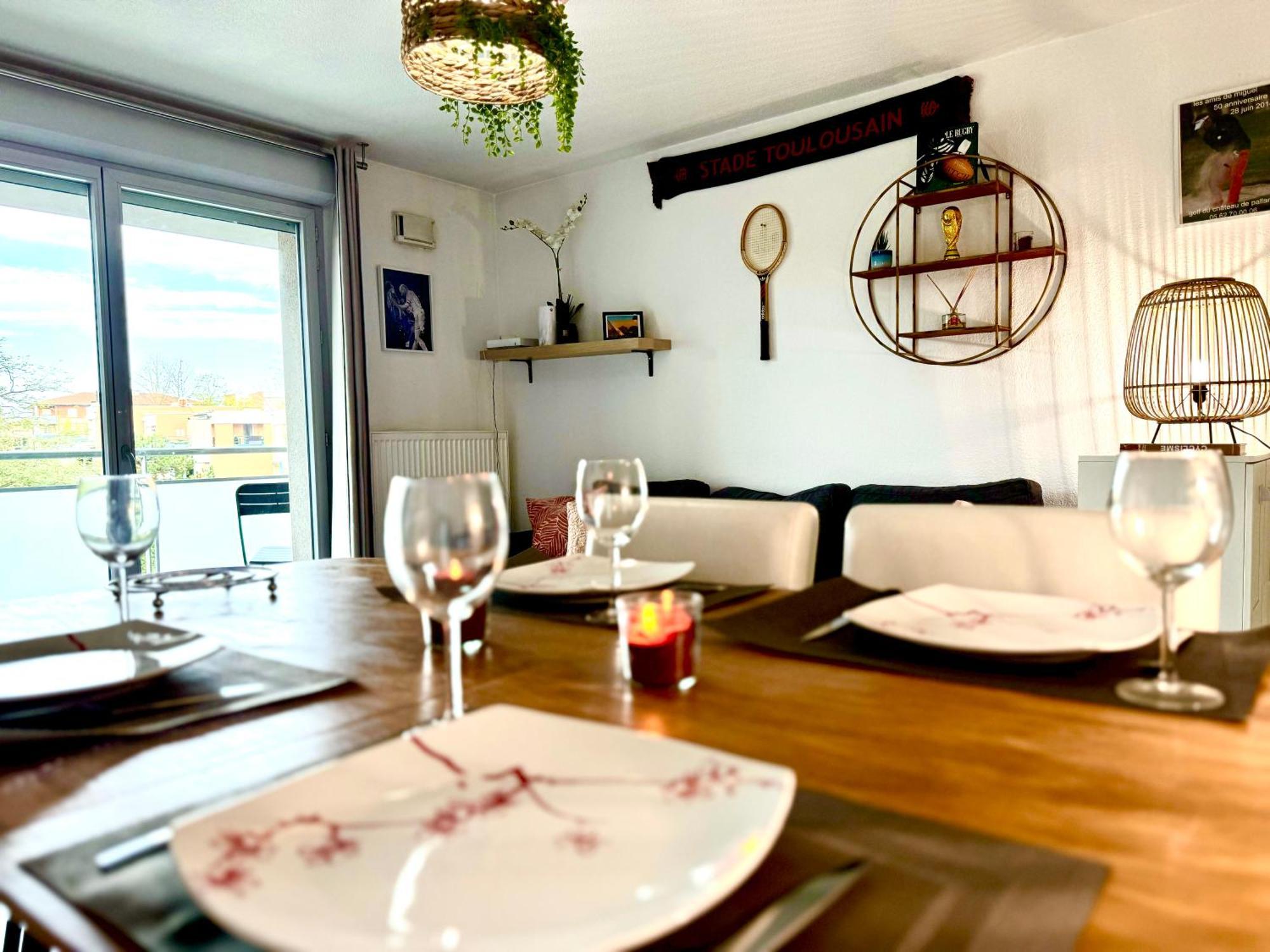 Bel Appartement T3 de 60m2 avec Parking, Terrasse, proche du Métro et du Périph Tolosa Esterno foto