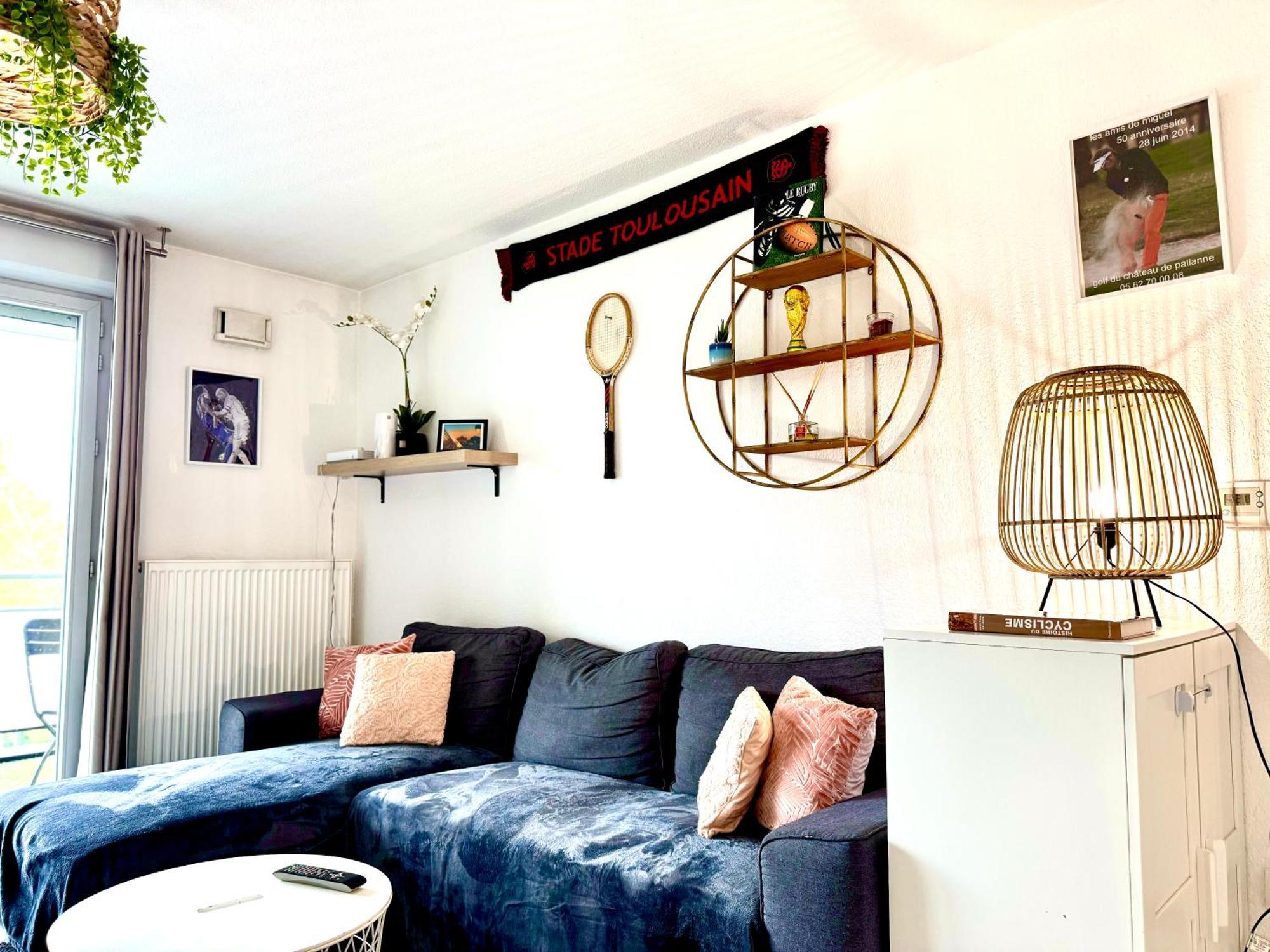 Bel Appartement T3 de 60m2 avec Parking, Terrasse, proche du Métro et du Périph Tolosa Esterno foto