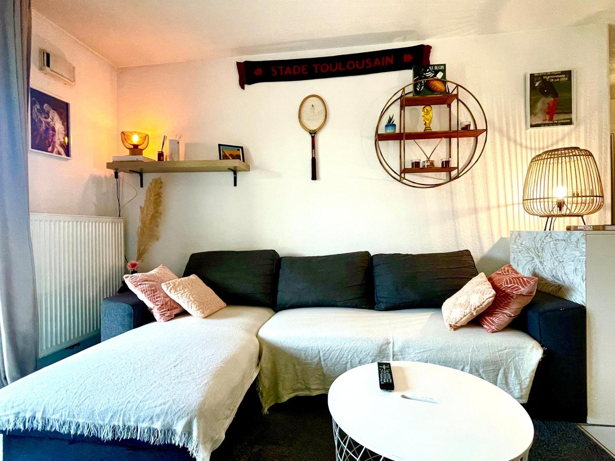 Bel Appartement T3 de 60m2 avec Parking, Terrasse, proche du Métro et du Périph Tolosa Esterno foto