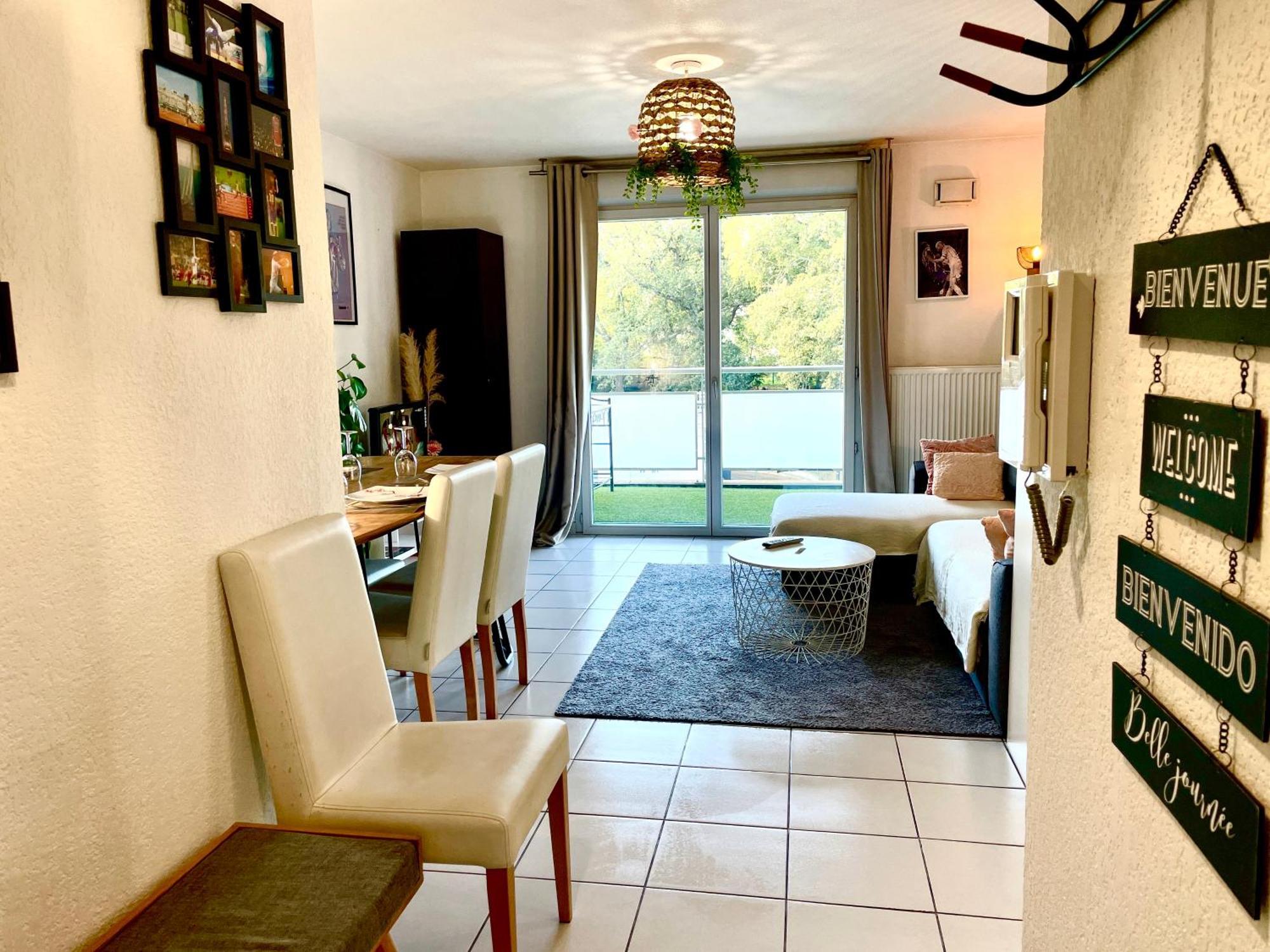 Bel Appartement T3 de 60m2 avec Parking, Terrasse, proche du Métro et du Périph Tolosa Esterno foto
